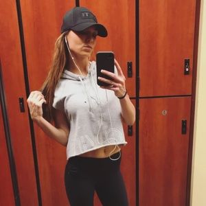 Calvin Klein Crop Top Cut-off Hoodie